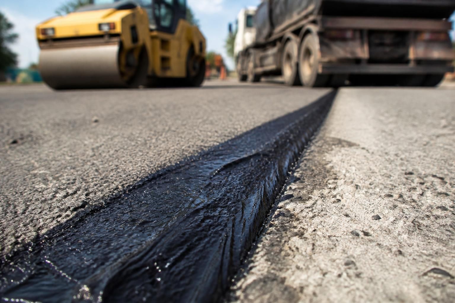 découvrez les usages et caractéristiques techniques du joint émulsion enrobé, un matériau essentiel pour assurer l'étanchéité et la durabilité des surfaces routières et constructions.